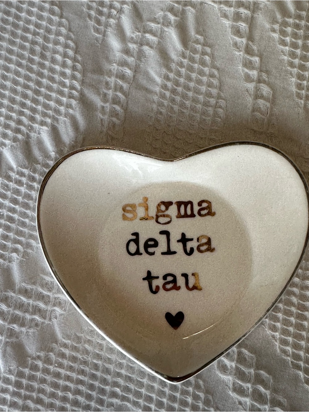 Sigma Delta Tau Heart Cream and Gold Ceramic Jewelry Dish